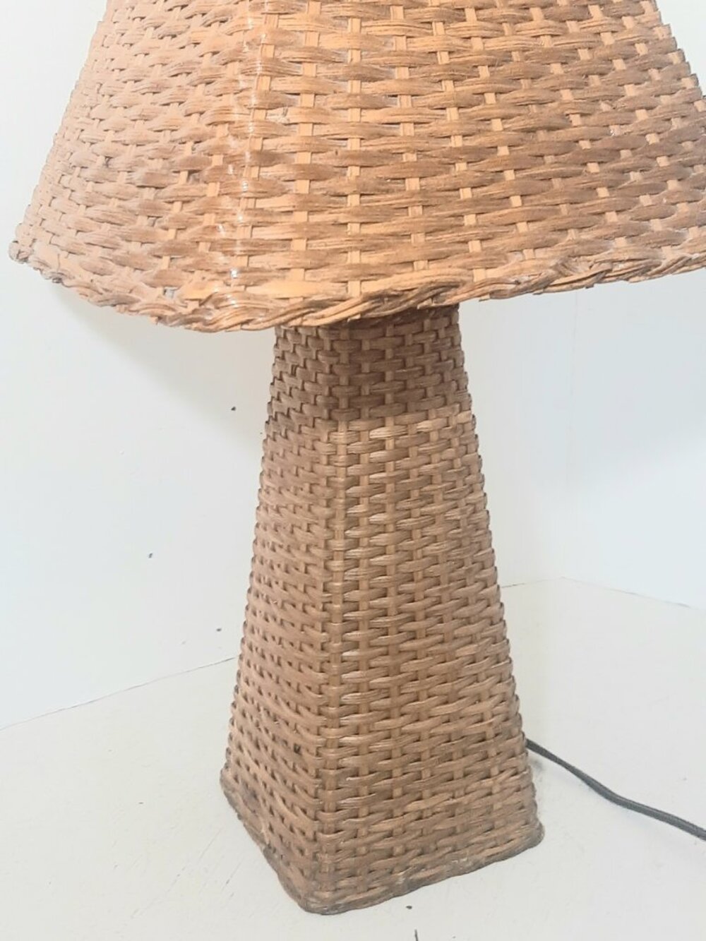 Woven Rattan Geometric Shaped Table Lamp - Picture 3 of 5